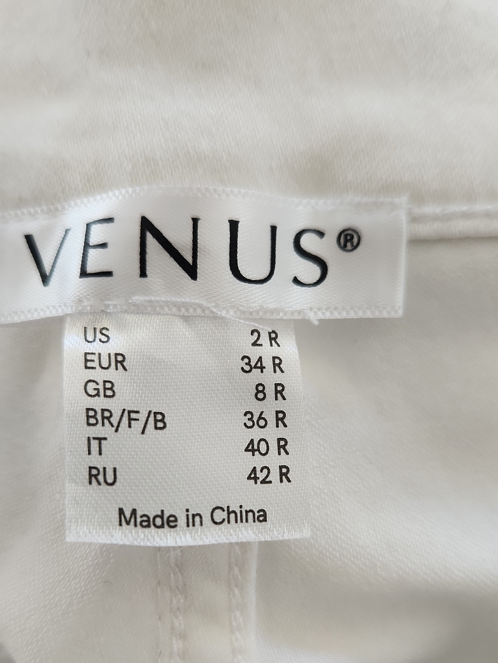 White Women's Slim Stretch Jeans - Picture 13 of 14